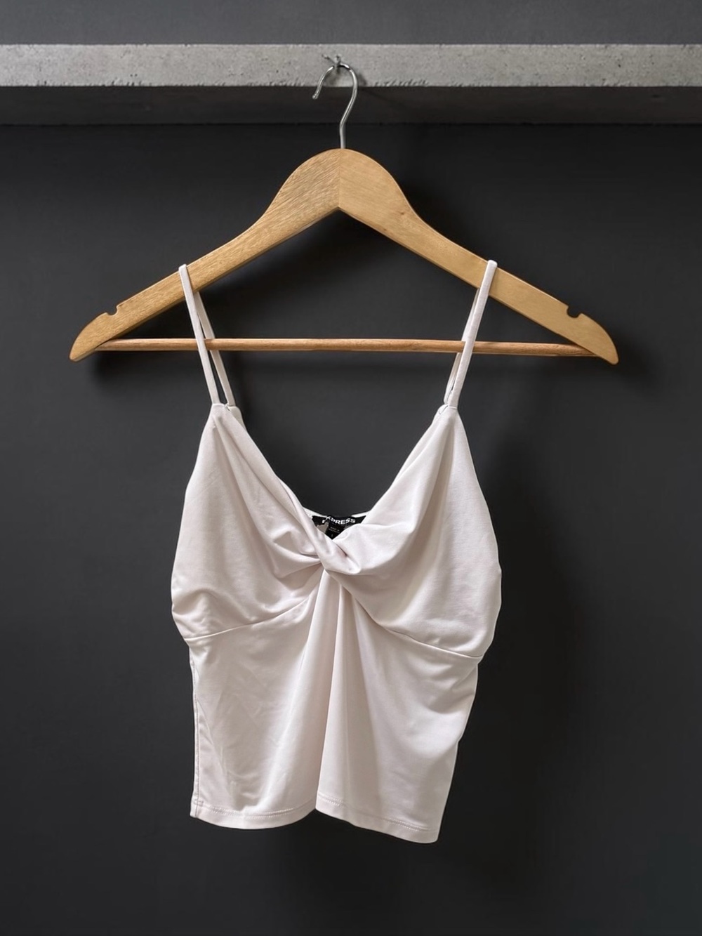 Express Women’s Off White Cropped Camisole! Small!